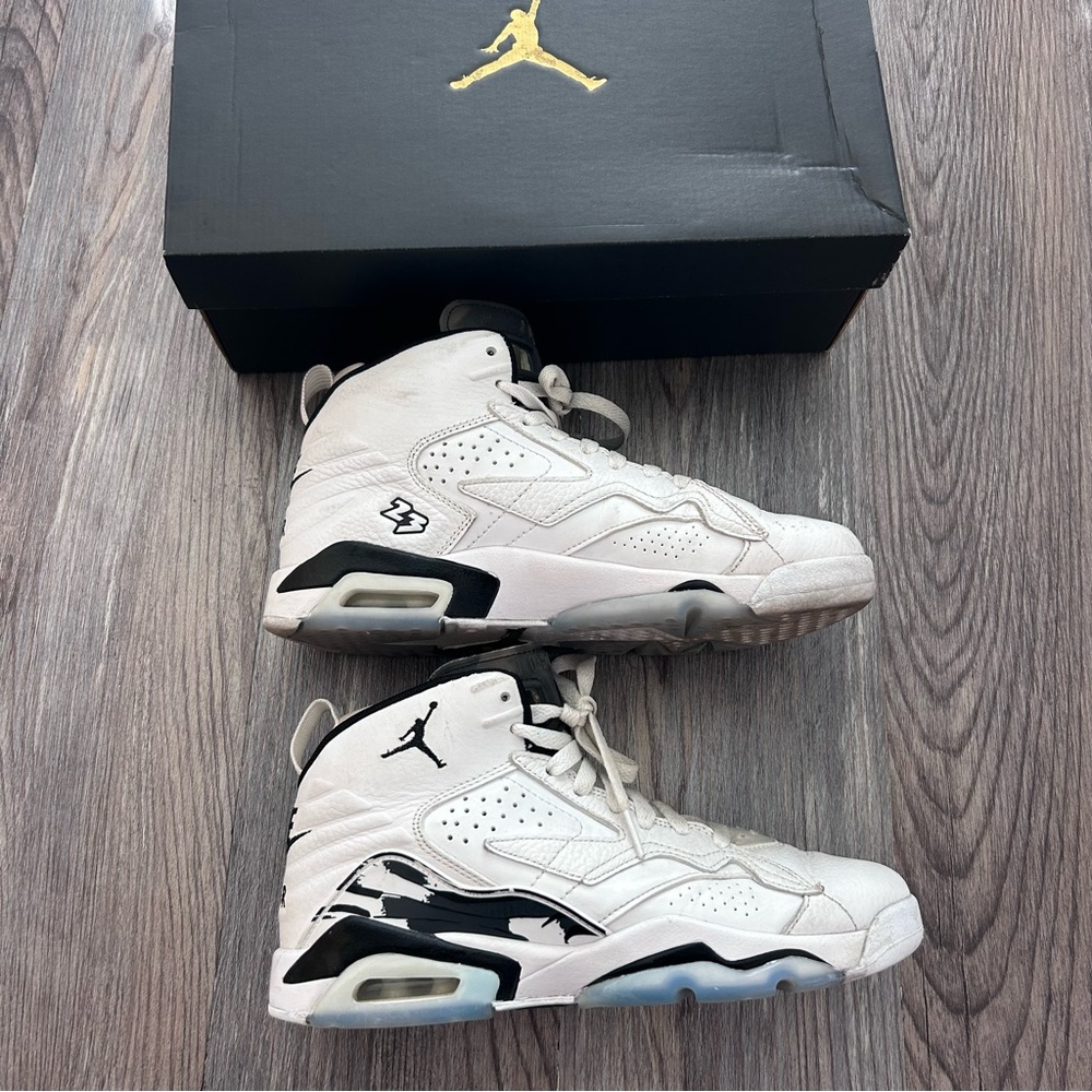 Nike Air Jordan Kids' Grade School Jordan 6 Retro Basketball Shoes Size 6Y